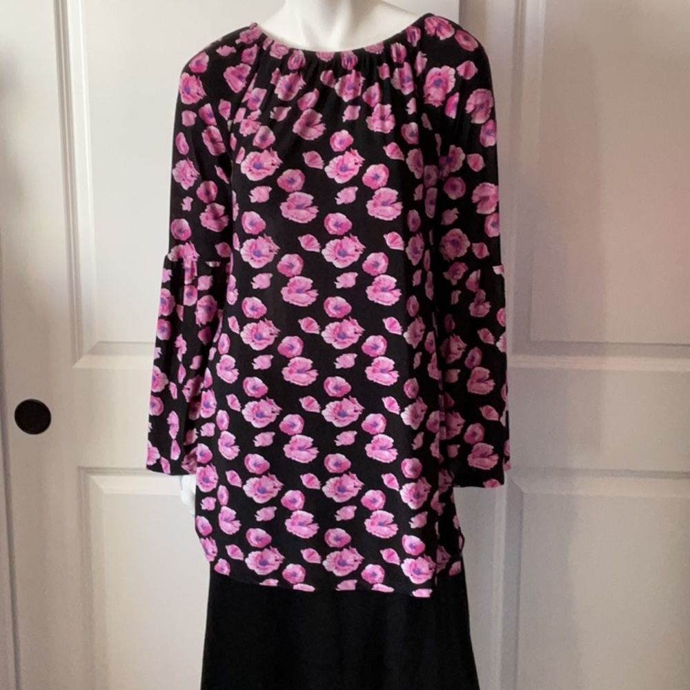 West Loop Brand Floral Top
